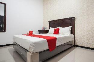 Reddoorz Near Taman Krida Budaya Malang Værelse billede